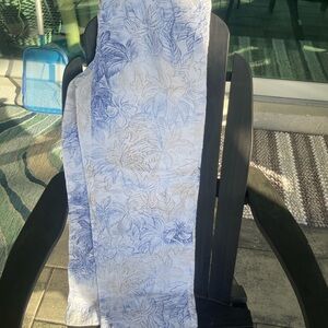 Tommy Bahama Blue and White Patterned wide leg cotton pants.